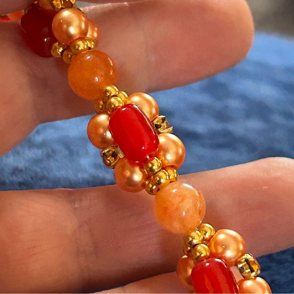 Handcrafted elegant glam mango twist orange jade Czech glass pearl bracelet - Picture 3 of 9